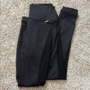 Kw x Cleo Harper leggings